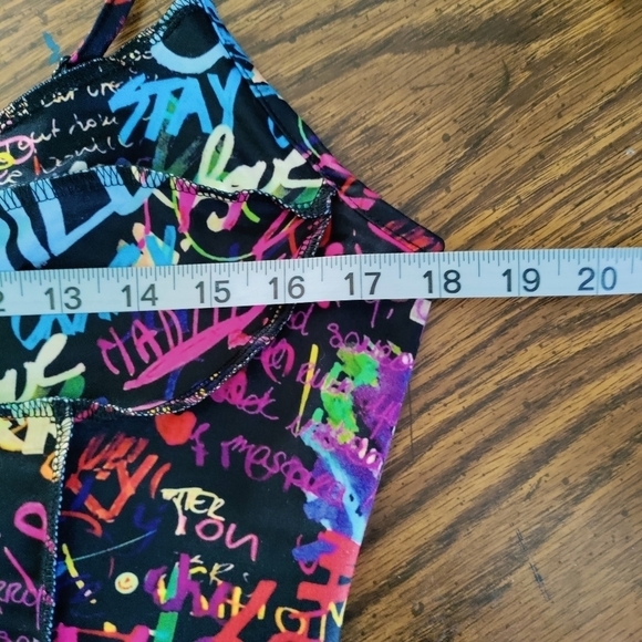 - SHEIN XL tank top - Picture 5 of 8